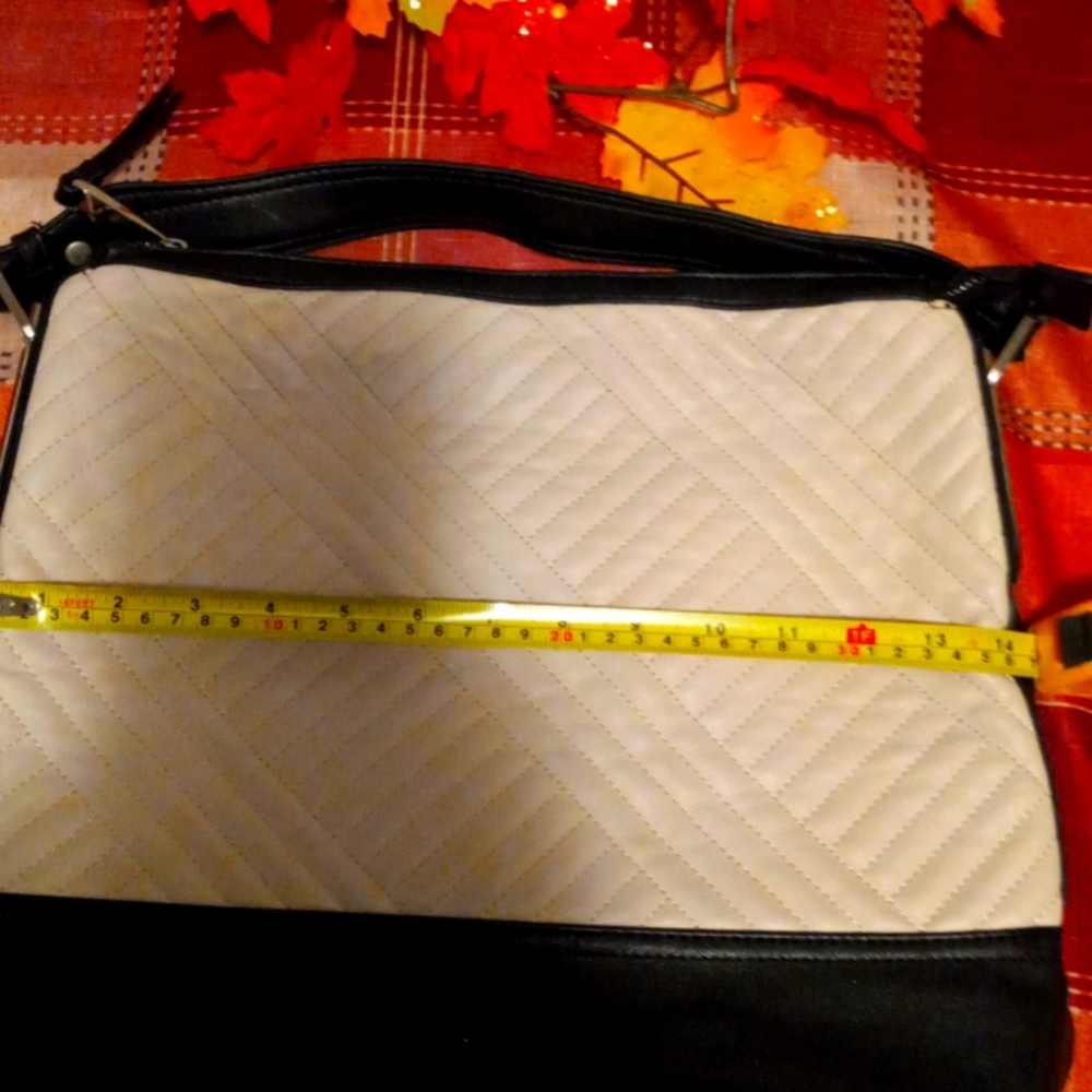 Authentic  Jessica Simpson Purse 👛😍 - Picture 13 of 14